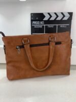 ⁦Cartable Homme en Simili Cuir Design Élégant Jeep 180551-12 Marron Clair – حقيبة جلدية لون بني فاتح⁩ - الصورة ⁦4⁩