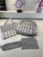 ⁦Ensemble de sacs d’école Kawai pour adolescents 4Pcs CLBD V4 Gris – محفظة 4 قطع كاواي رمادي⁩ - الصورة ⁦4⁩