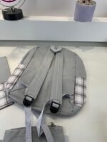 ⁦Ensemble de sacs d’école Kawai pour adolescents 4Pcs CLBD V4 Gris – محفظة 4 قطع كاواي رمادي⁩ - الصورة ⁦6⁩