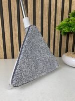 ⁦Vadrouille de Nettoyage avec Manche Long Pliable à 180° avec Grattoir – ممسحة من ميكروفيبر للتنظيف في أصعب المناطق⁩ - الصورة ⁦9⁩