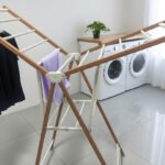 ⁦Sèche linge Aluminium à 4 Roues Design Bois – مجفف ملابس مع عجلات مخفية⁩ - الصورة ⁦3⁩