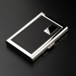 ⁦Étui portefeuille en acier noir avec protection RFID pour 6 cartes de crédit – محفظة بطاقات الإئتمان⁩ - الصورة ⁦2⁩